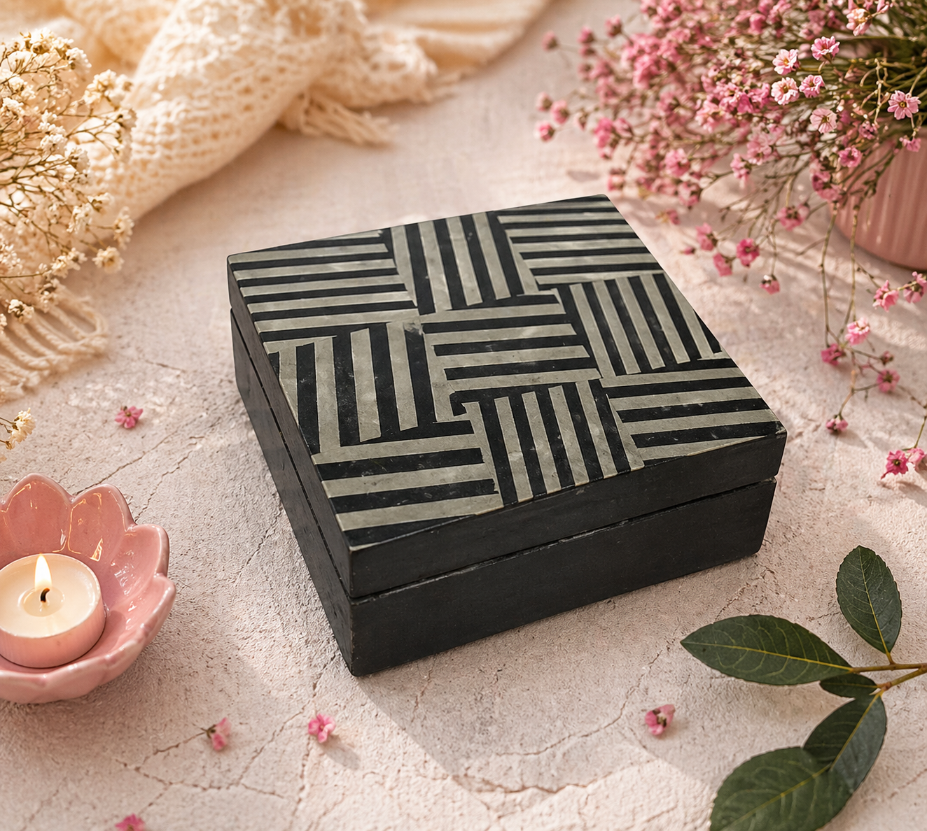 BOX8B22